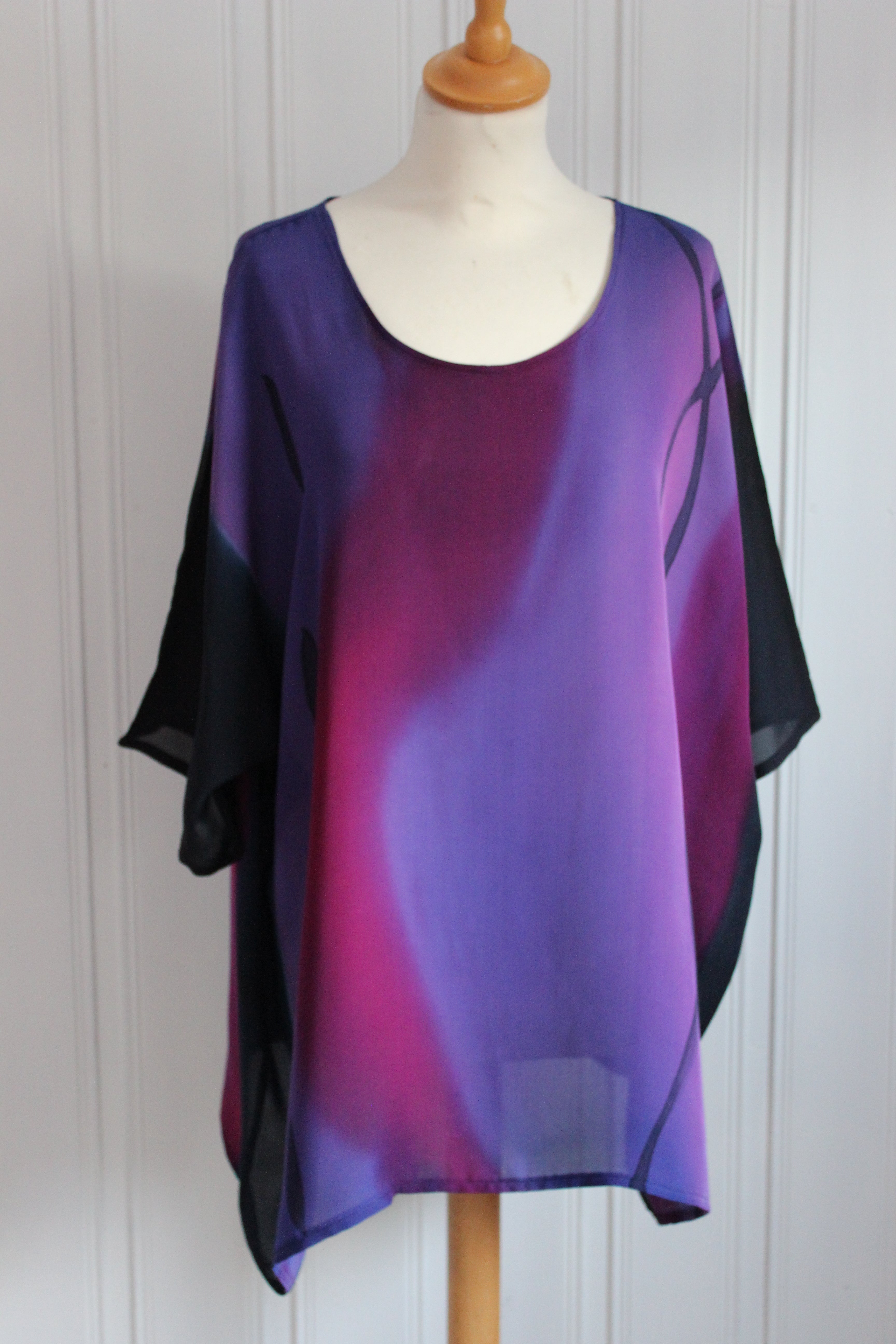 Hand painted top in silk 4287