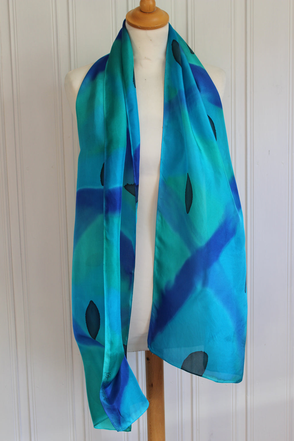 Hand painted silk scarf 4402