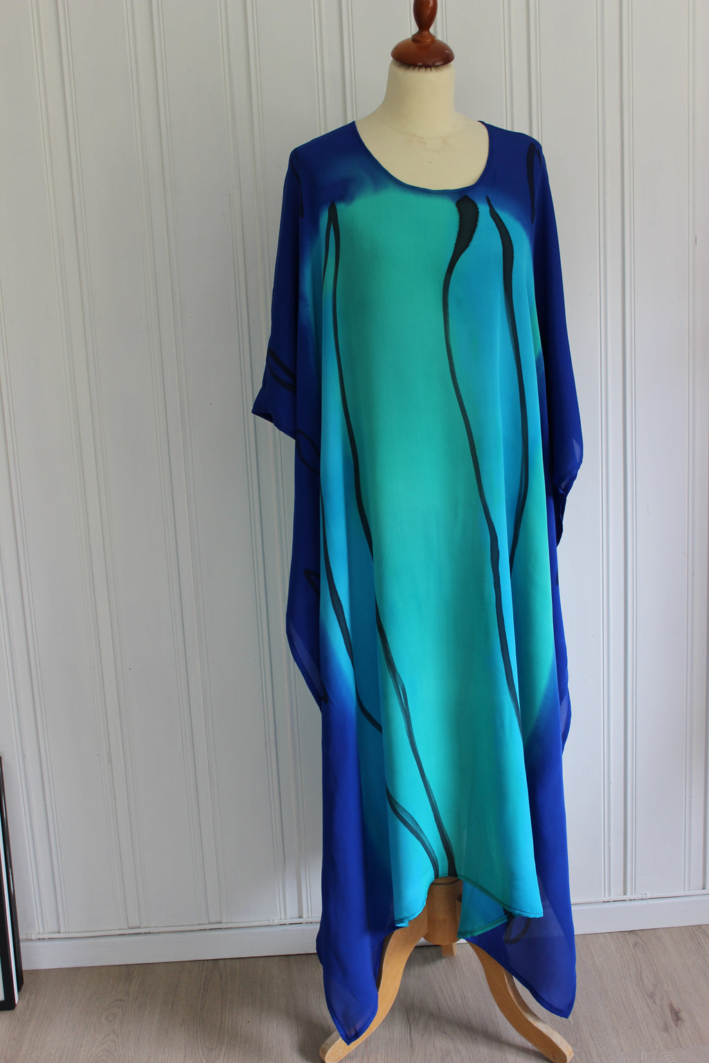 Håndmalt kaftan i silke 4762