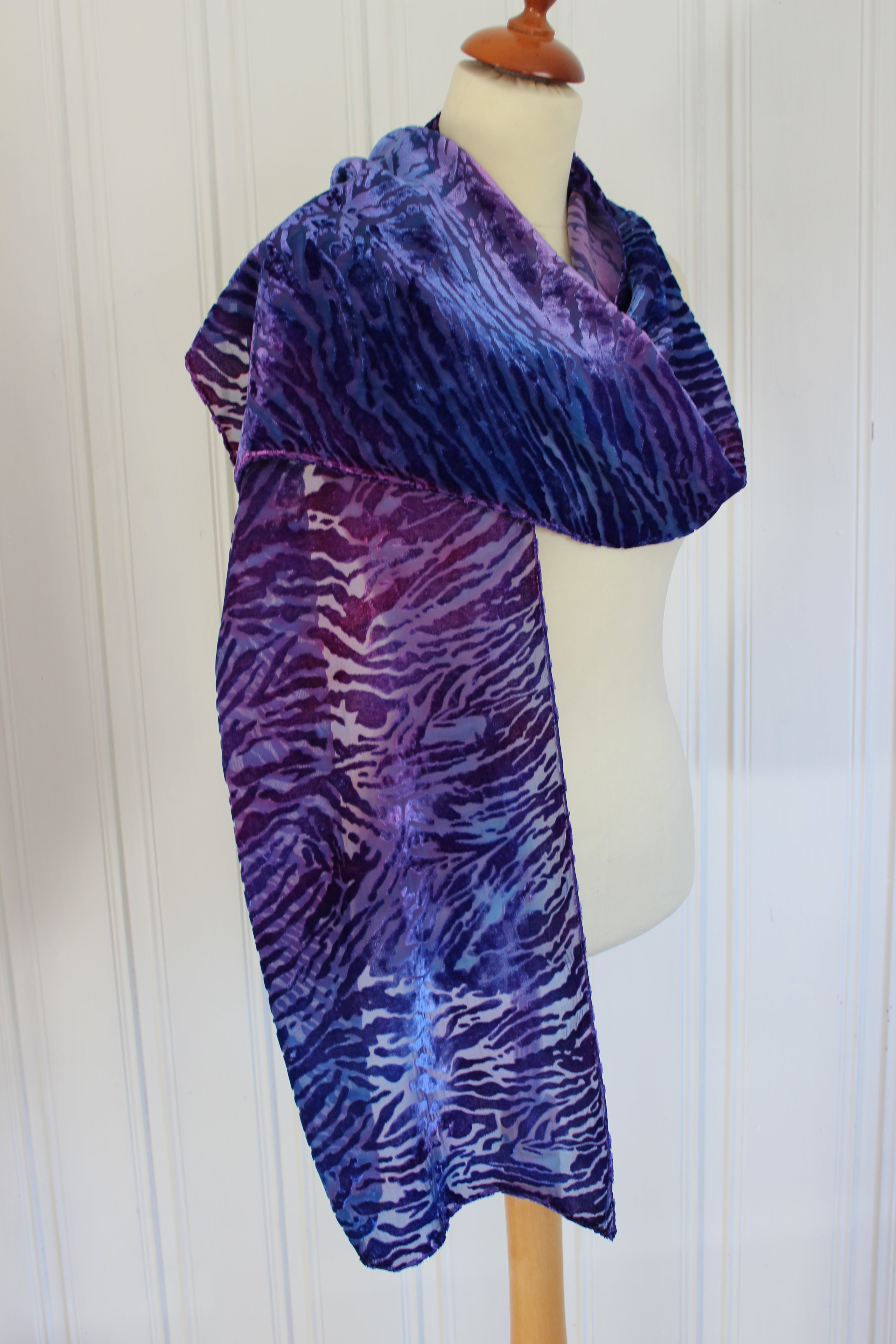 Håndmalt skjerf i silke 4835